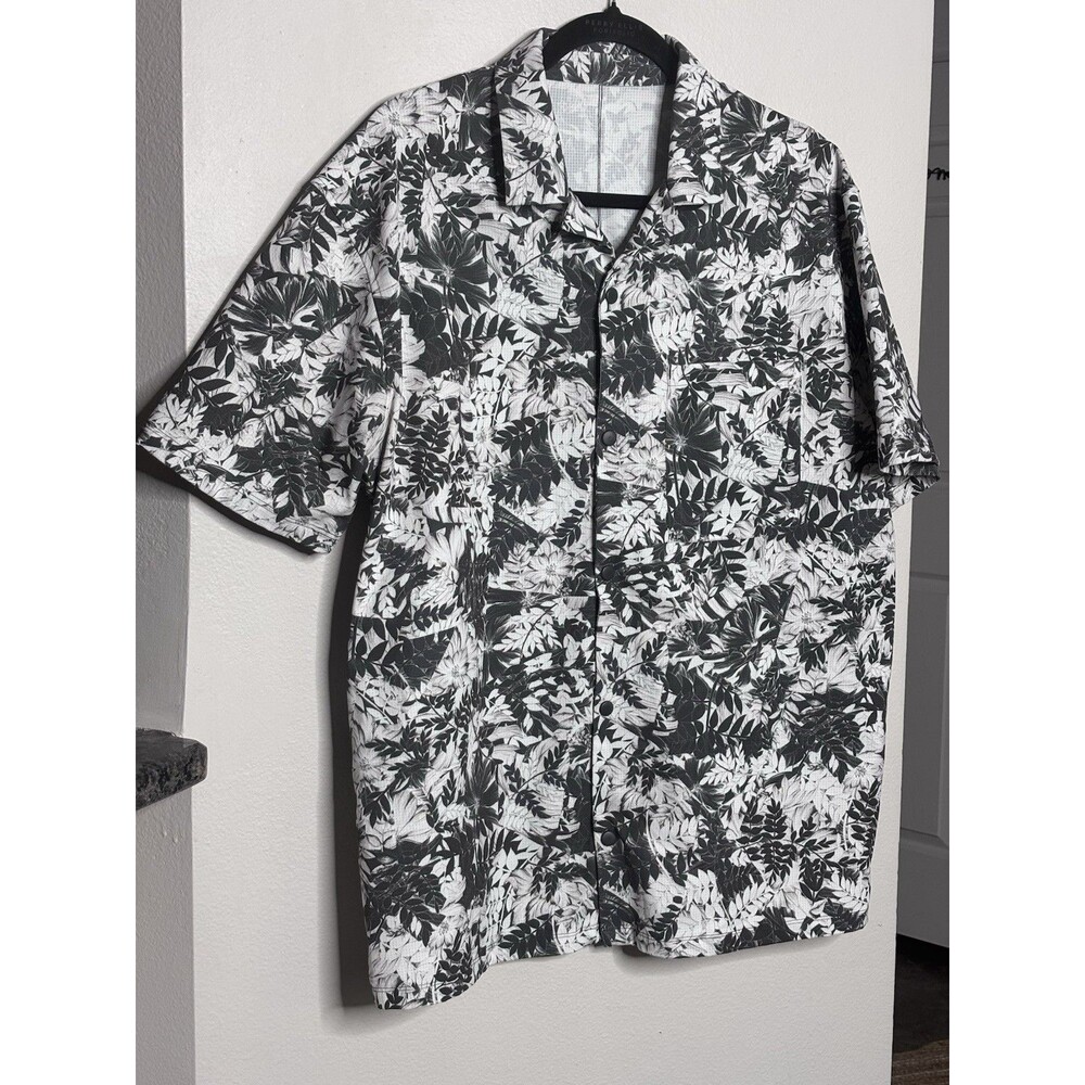 Lululemon Airing Easy Camp Collar Shirt Mens Large Hawaiian Tropic Black White